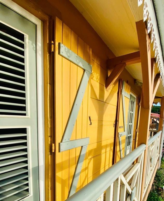 Habitation Baliache - Maison Creole Avec Jardin Privatif, Plage A 200M Deshaies Eksteriør billede