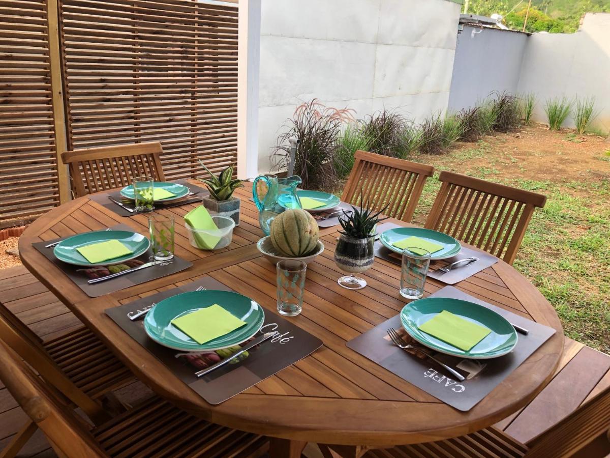 Habitation Baliache - Maison Creole Avec Jardin Privatif, Plage A 200M Deshaies Eksteriør billede